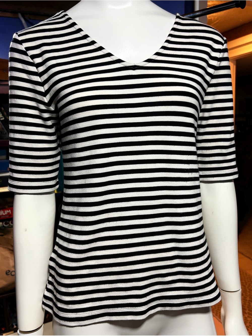 Ann Taylor Striped Black and Cream V-Neck Women's Top EUC. Size S